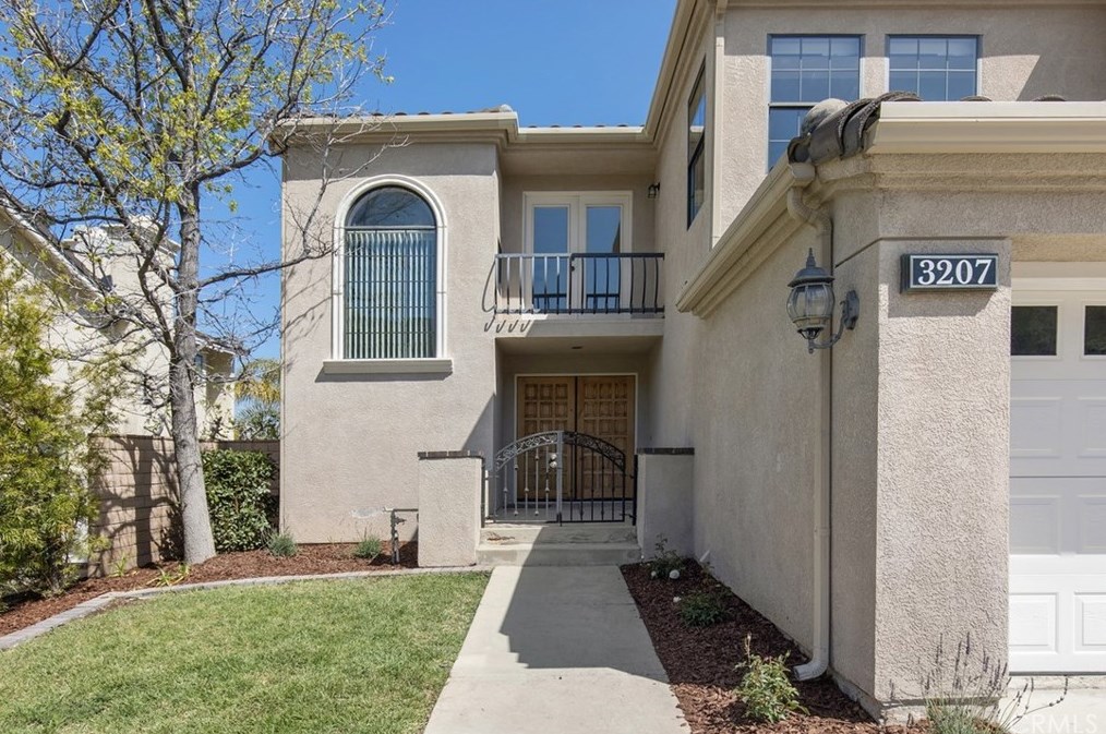 3207 Diamond View St, Corona, CA 92882-7963