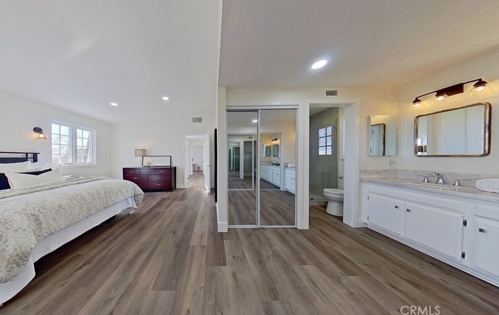 1886 Parkcrest Dr, Costa Mesa CA  92627-4532 exterior