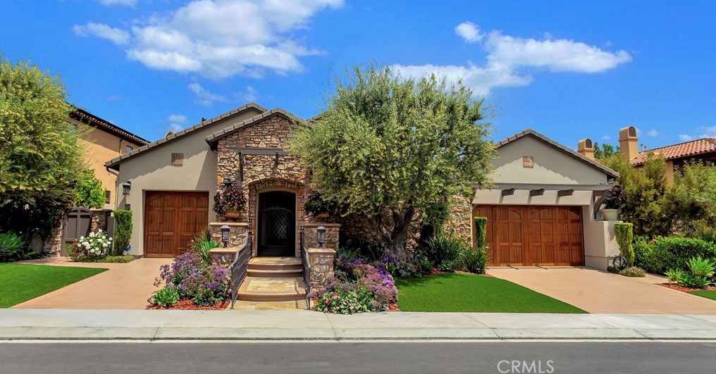 6 Leatherwood Ct, Trabuco Canyon, CA 92679