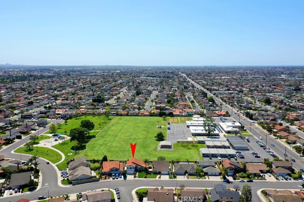 9586 Shamrock Ave, Santa Ana, CA 92708