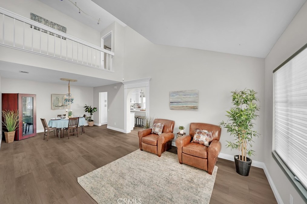 8571 Shadow Ln, Santa Ana, CA 92708