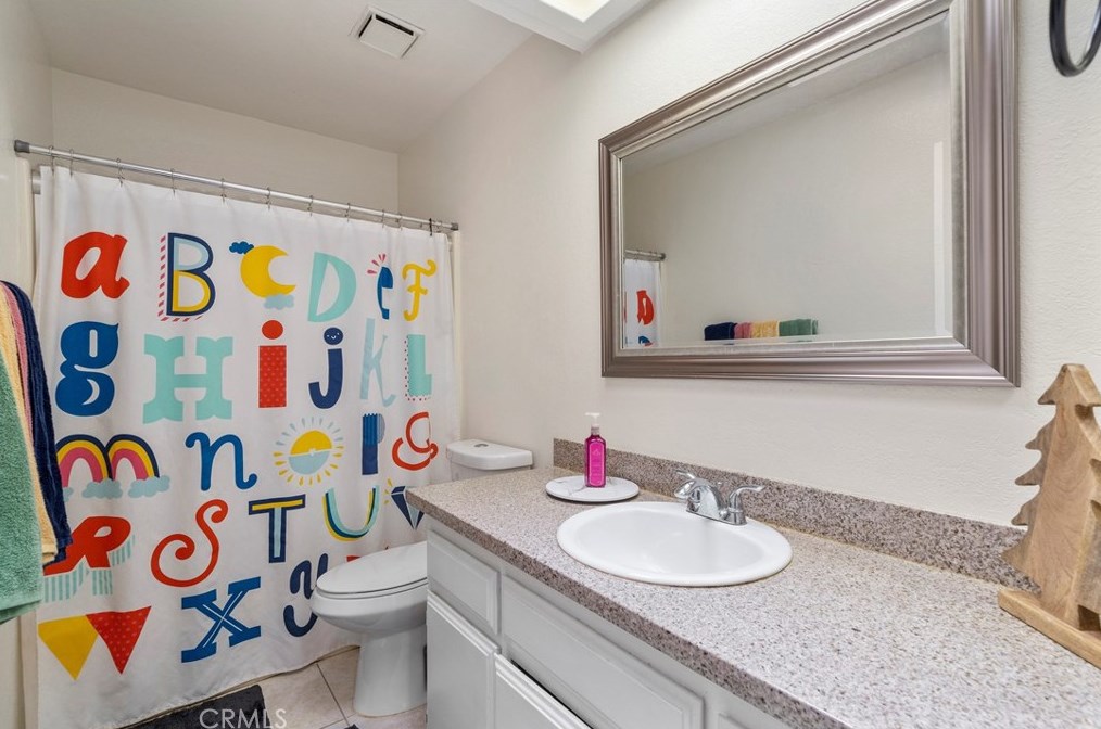18603 Yucca St, Hesperia CA  92345-6444 exterior
