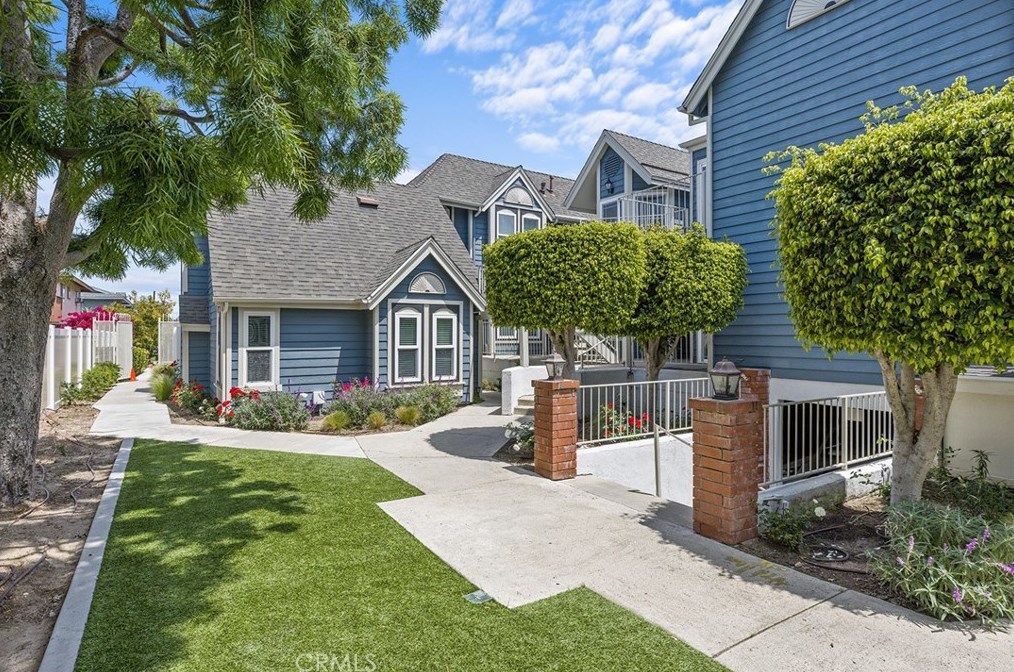 810 Baker St #12, Costa Mesa, CA 92626