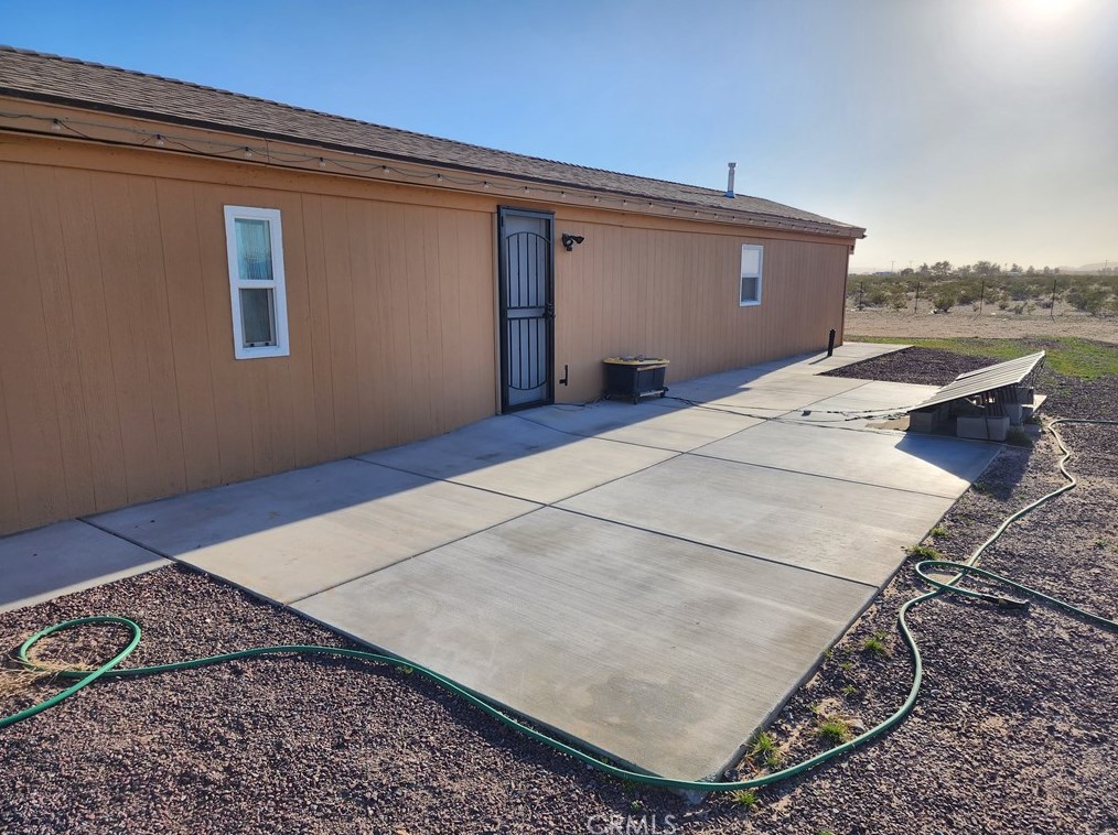 42820 Manatee St, Newberry Springs, CA 92365-9534