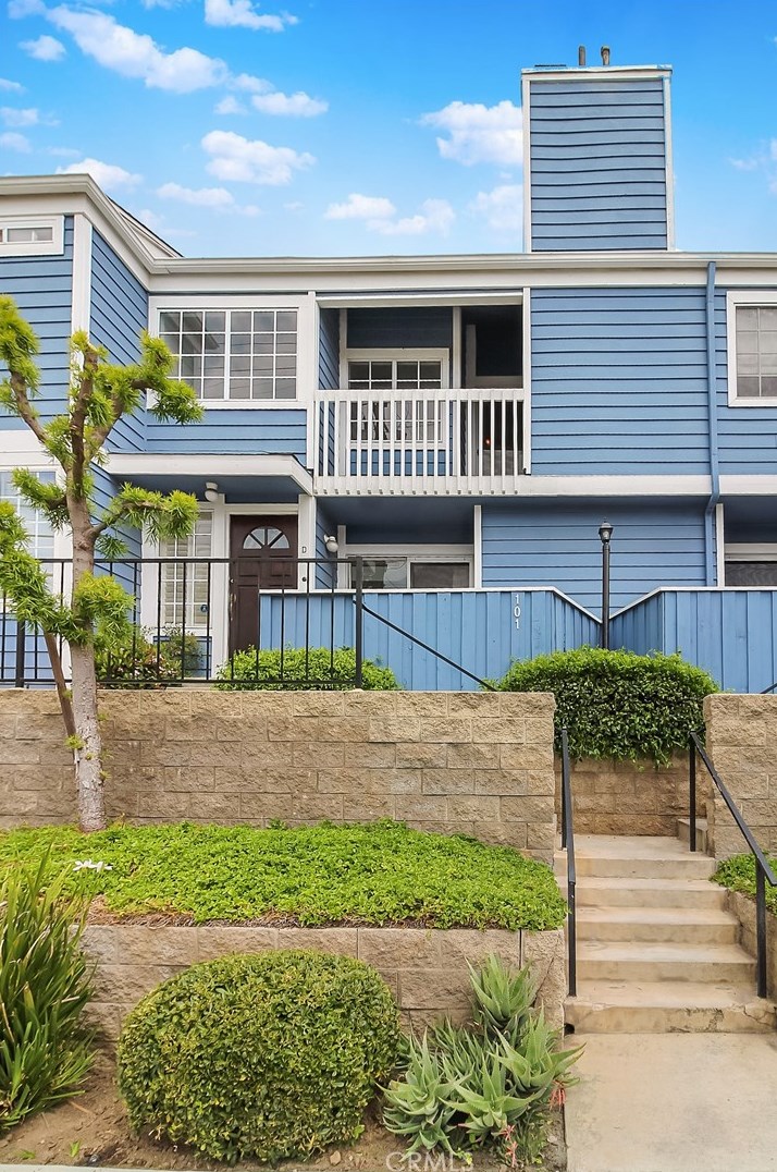 101 W Spring St #d, Long Beach, CA 90806