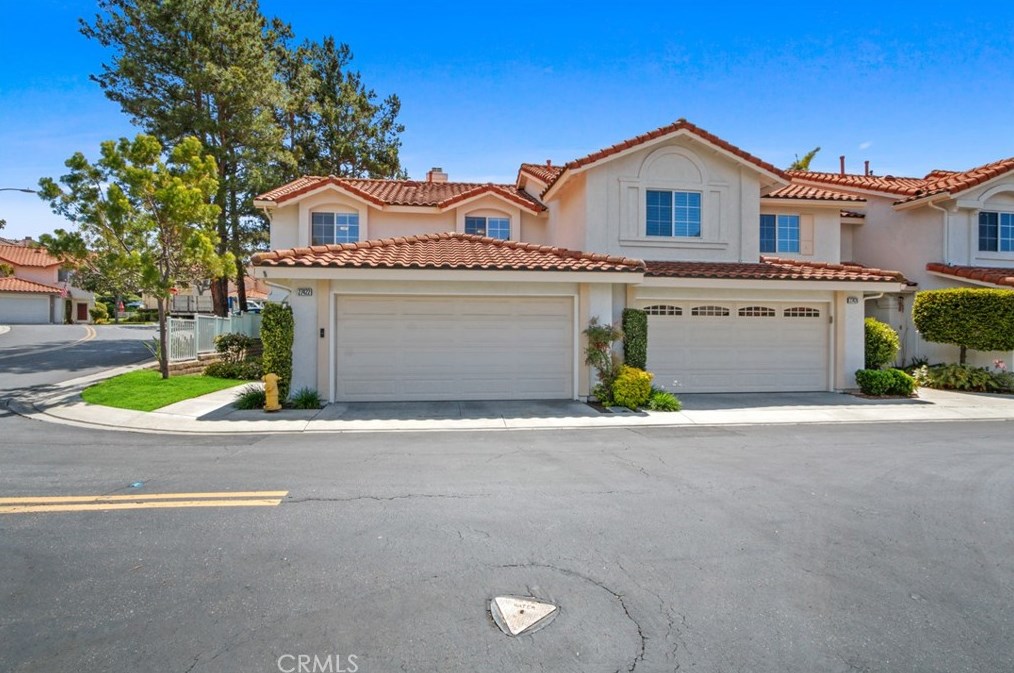 27422 Century Cir, Laguna Beach, CA 92677-3727