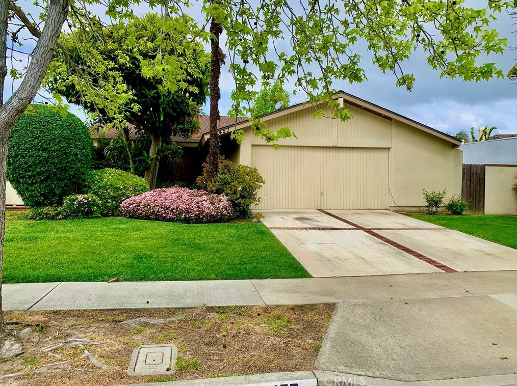 3457 Santa Clara Cir, Costa Mesa, CA 92626-1643
