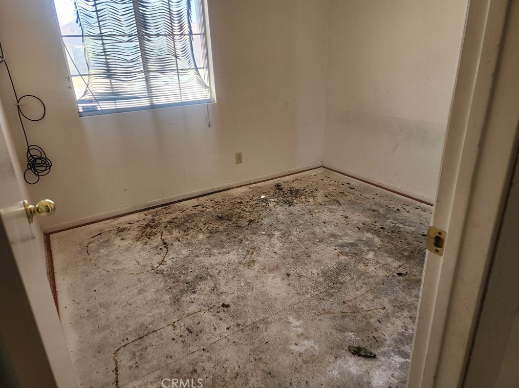 3325 Stella Ave, Tropico Village, CA 93560-6849