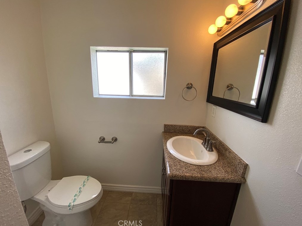 9726 Mercedes Ave, Los Angeles CA  91331-5316 exterior