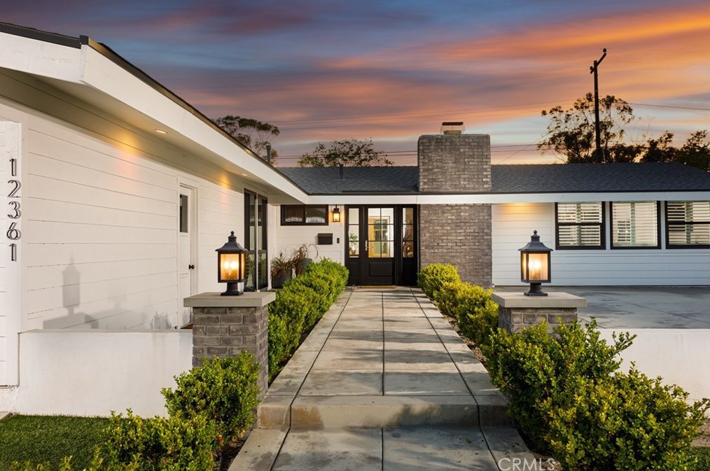 12361 Kensington Rd, Los Alamitos, CA 90720