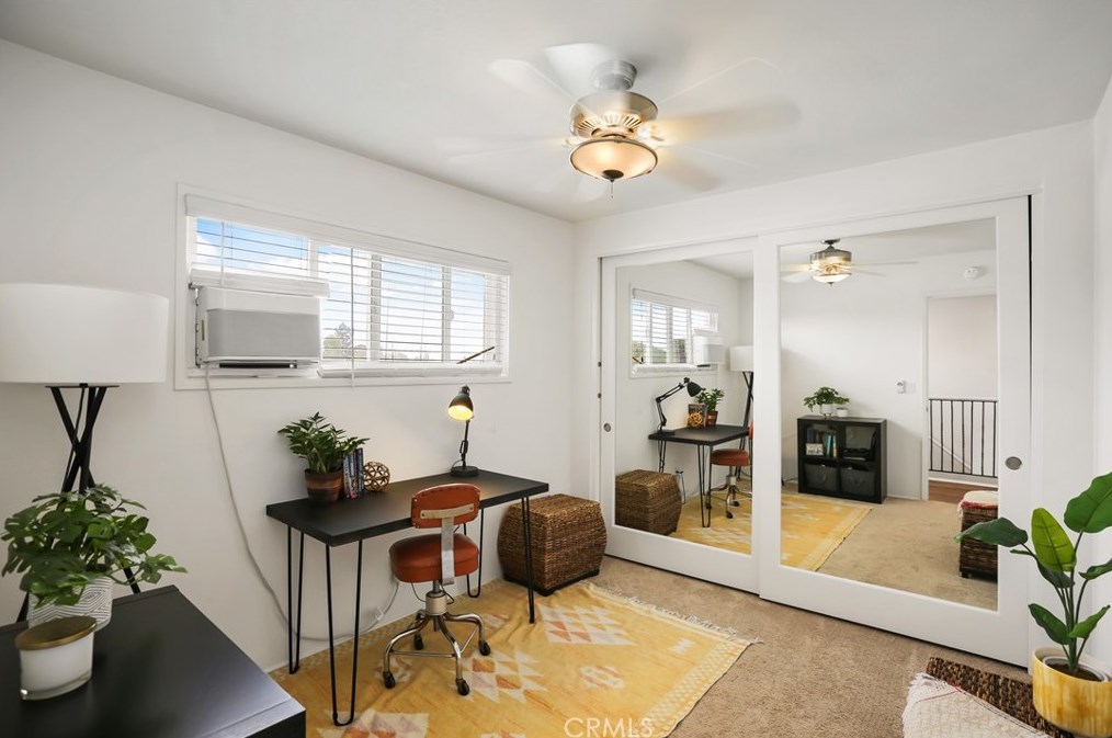 20379 Fee Ln, Huntington Beach CA  92646-5221 exterior