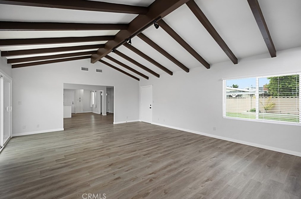 8521 Jennrich Ave, Westminster CA  92683-4614 exterior