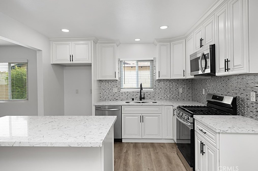 8521 Jennrich Ave, Westminster CA  92683-4614 exterior