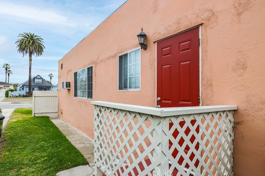 415 Garfield Ave, Alhambra CA  91801-2439 exterior