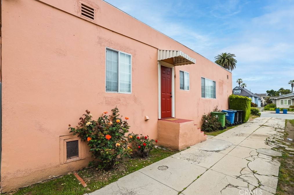 415 Garfield Ave, Alhambra CA  91801-2439 exterior