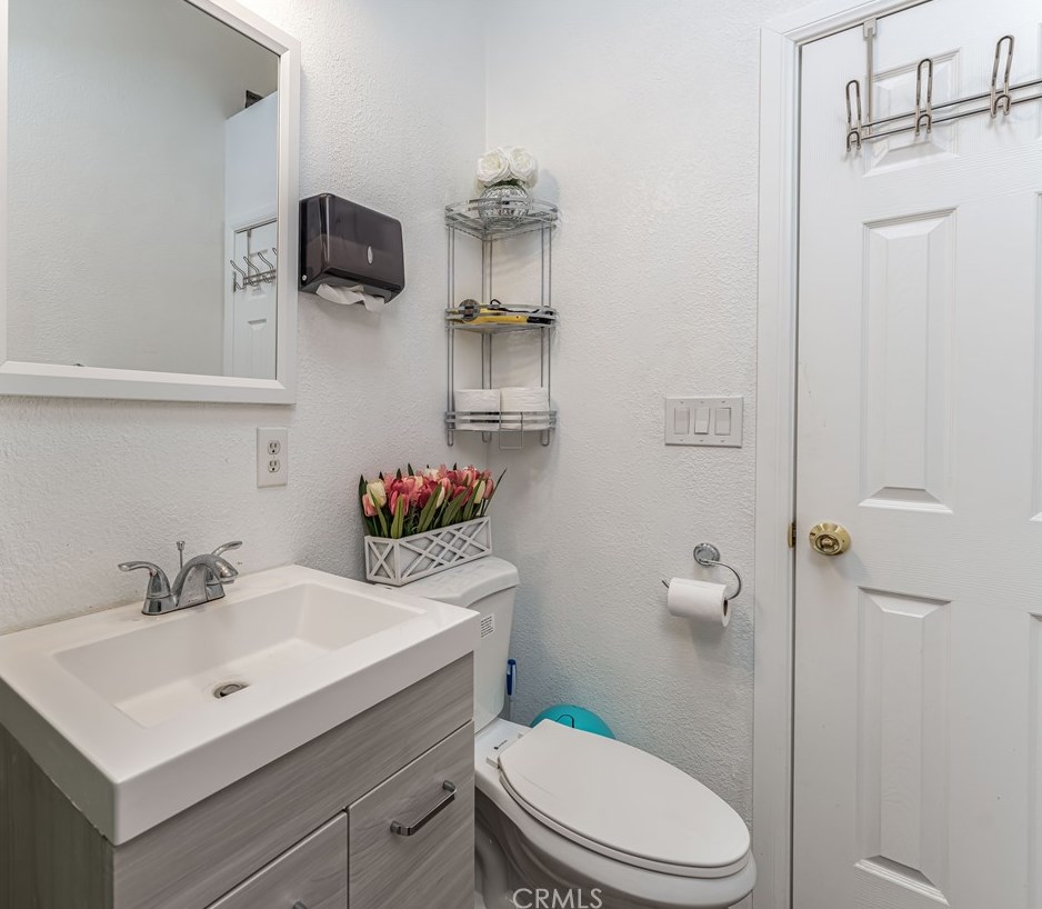 15401 Purdy St, Westminster CA  92683-6376 exterior