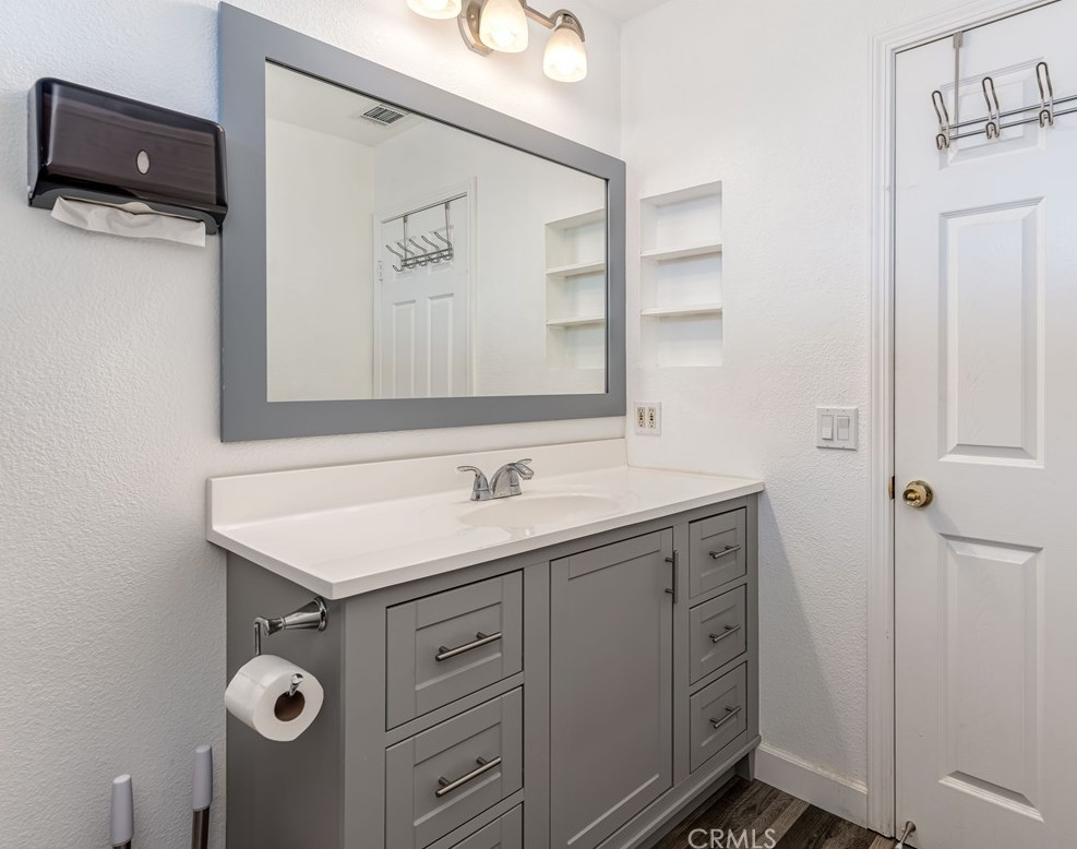 15401 Purdy St, Westminster CA  92683-6376 exterior