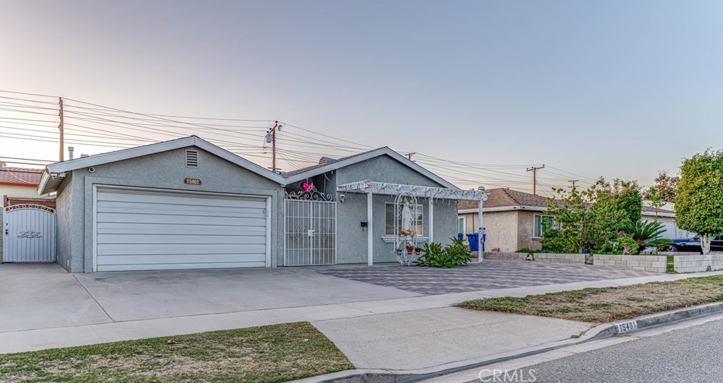 15401 Purdy St, Westminster CA  92683-6376 exterior