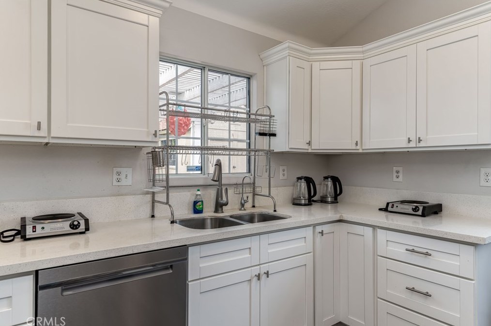 15401 Purdy St, Westminster CA  92683-6376 exterior