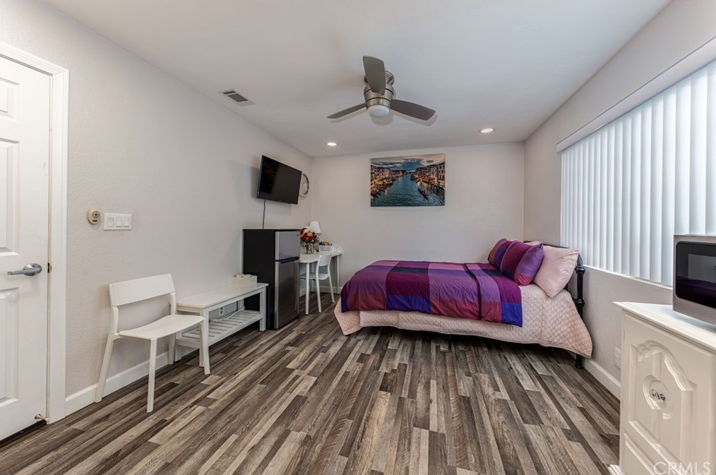 15401 Purdy St, Westminster CA  92683-6376 exterior