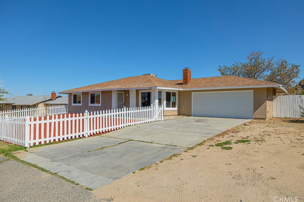 17205 Biglake Ave, Palmdale, CA 93591-3318
