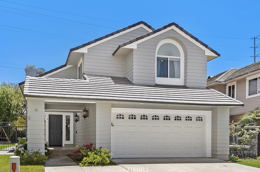 66 Oakcliff Dr, Laguna Beach CA  92677-5650 exterior