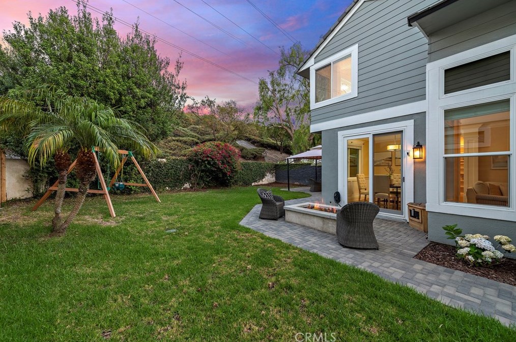 66 Oakcliff Dr, Laguna Beach CA  92677-5650 exterior