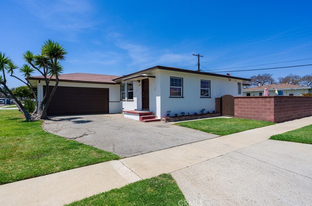 1201 W 186th St, Gardena, CA 90248