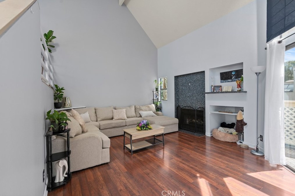 222 N Singingwood St #4, Orange, CA 92869