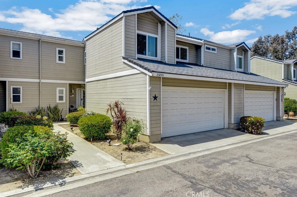 23200 Newport Ln #7, Yorba Linda, CA 92887