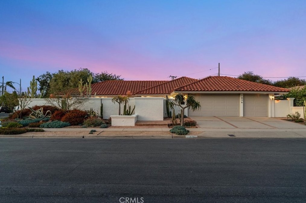 1836 Tahiti Dr, Costa Mesa, CA 92626-3634