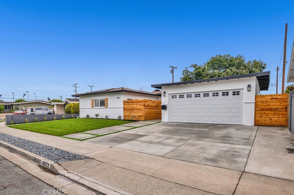 14072 Glitter St, Westminster, CA 92683-4706