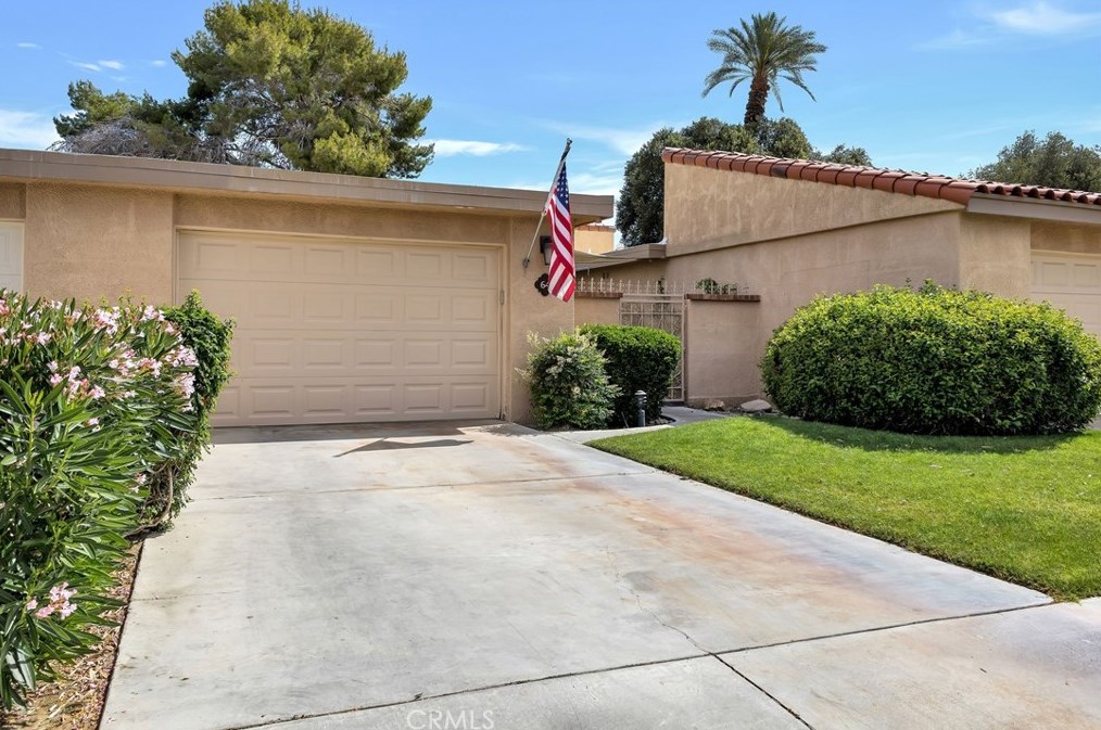 64 Sunrise Dr, Rancho Mirage, CA 92270