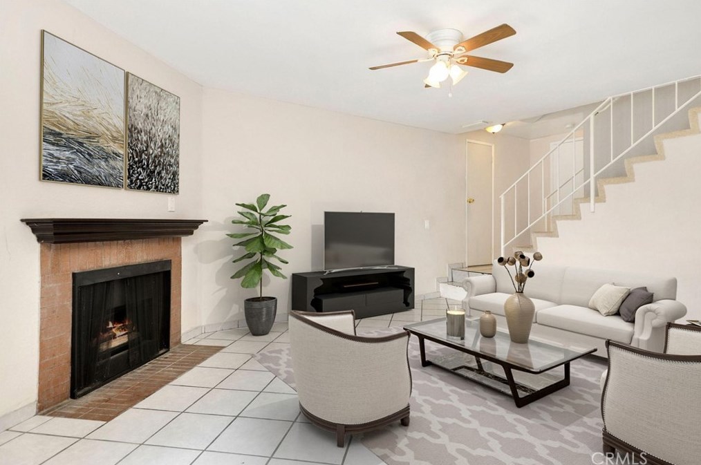 9041 Stacie Ln #12, Anaheim, CA 92804