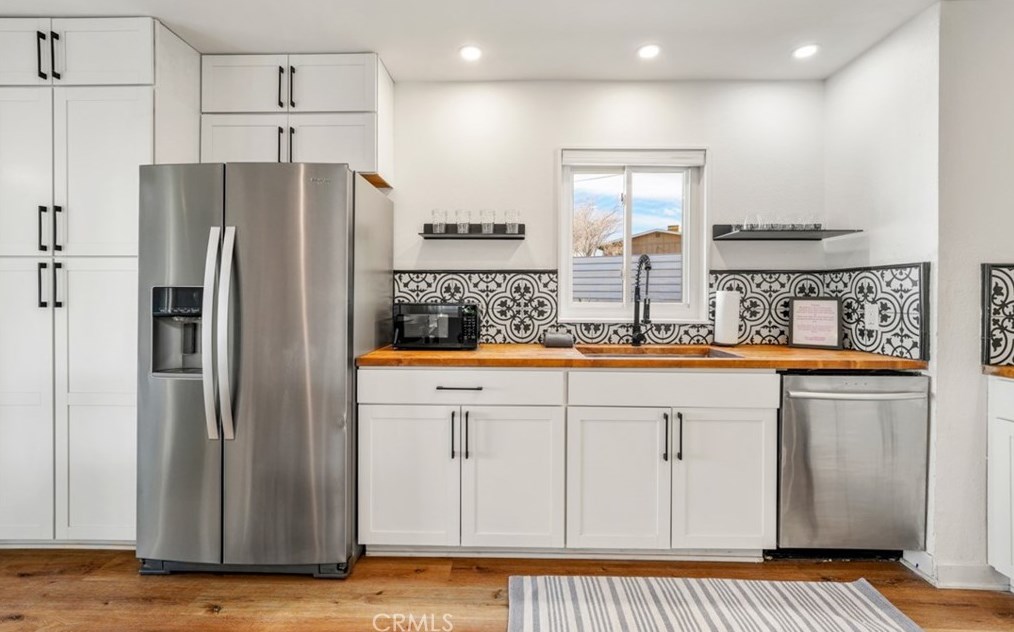 61457 Division St, Joshua Tree CA  92252-2415 exterior