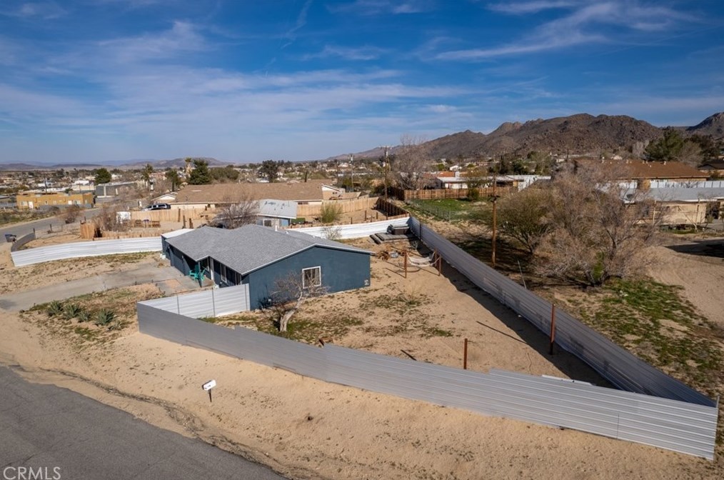 61457 Division St, Joshua Tree CA  92252-2415 exterior