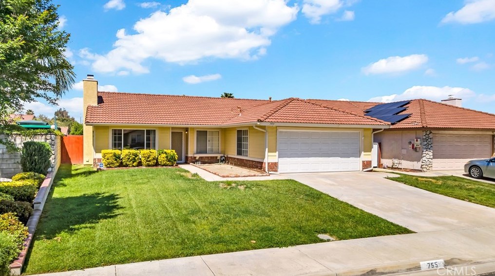 755 Dane Ct, Hemet, CA 92543-1785