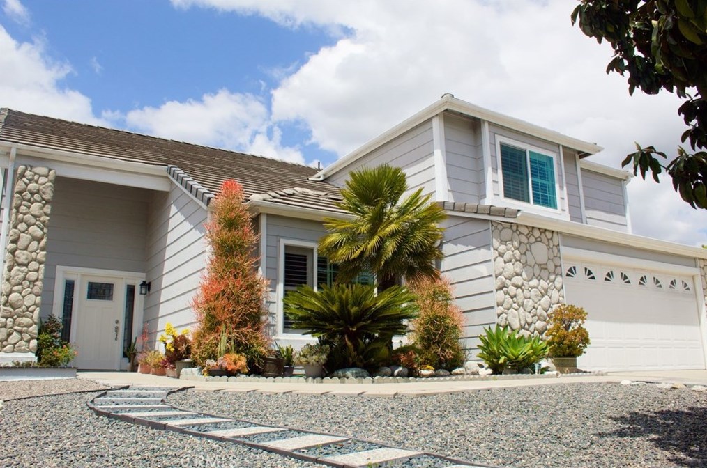 24439 Deepsprings Dr, Pomona, CA 91765-1875