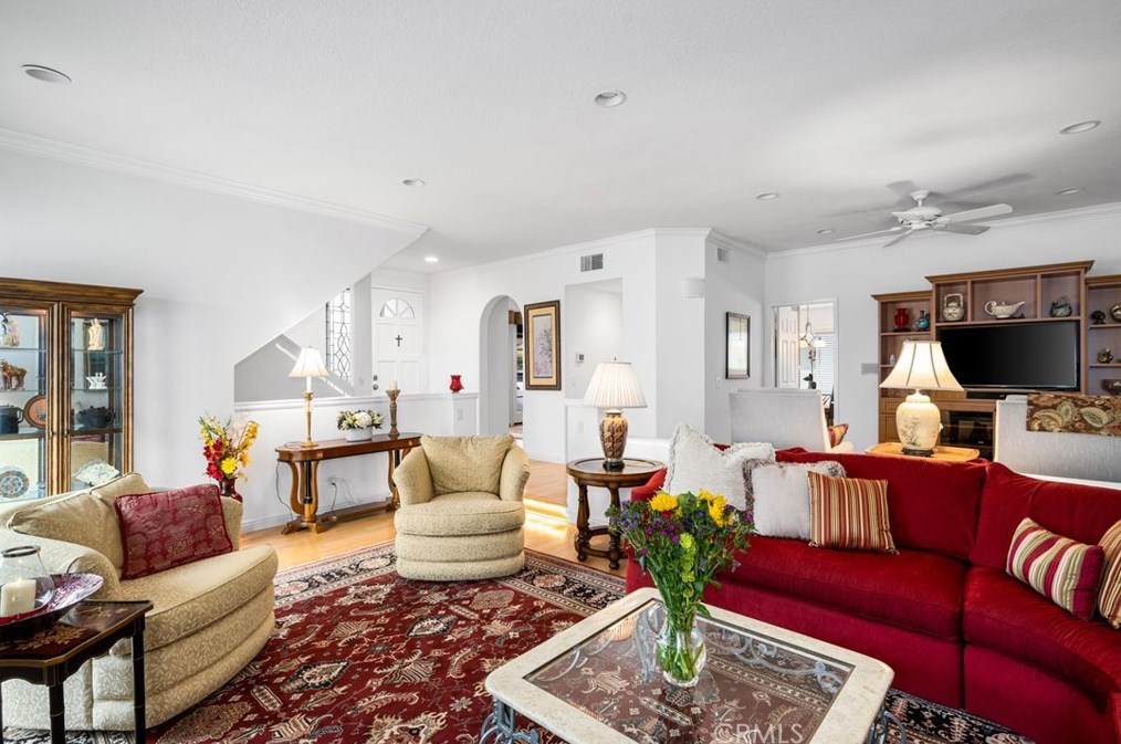 19502 Ranch Ln #112, Huntington Beach, CA 92648