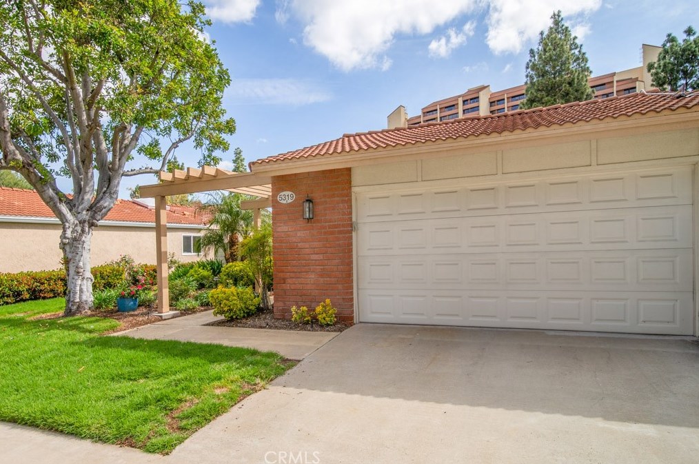 5319 Bahia Blanca, Laguna Beach, CA 92637-1880