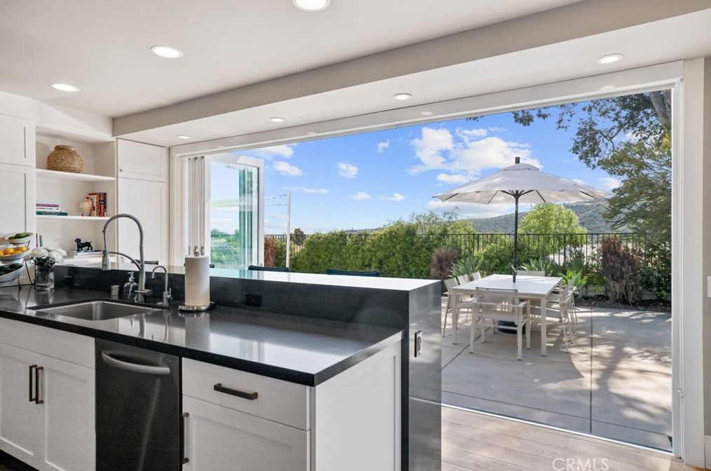 41 Hastings, Laguna Beach, CA 92677-2938
