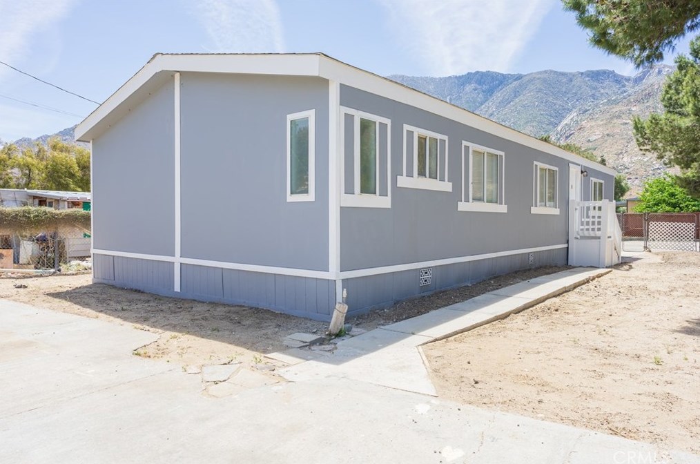 51780 Maxine Ave, Cabazon, CA 92230