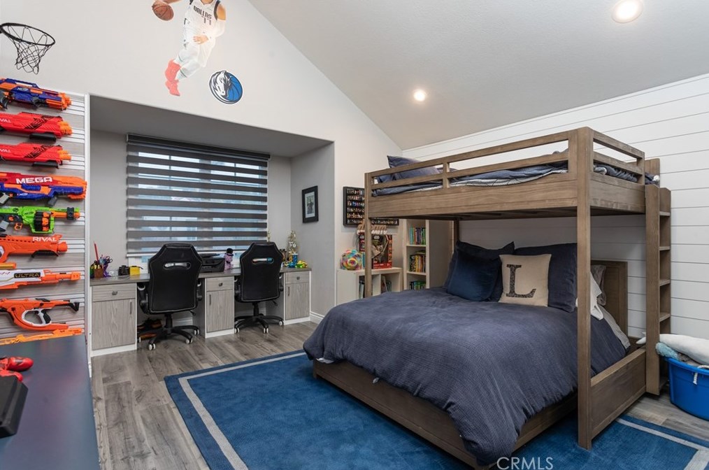 3182 Portofino Cir, Huntington Beach CA  92649-1927 exterior