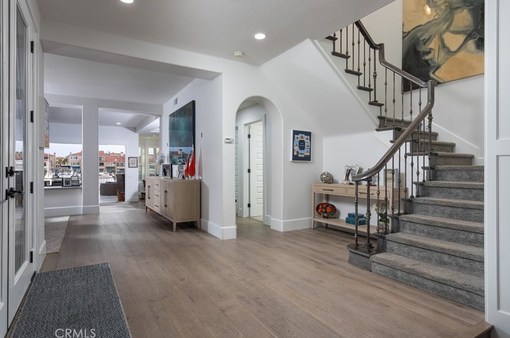 3182 Portofino Cir, Huntington Beach CA  92649-1927 exterior