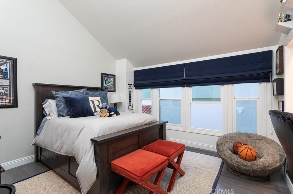 3182 Portofino Cir, Huntington Beach CA  92649-1927 exterior