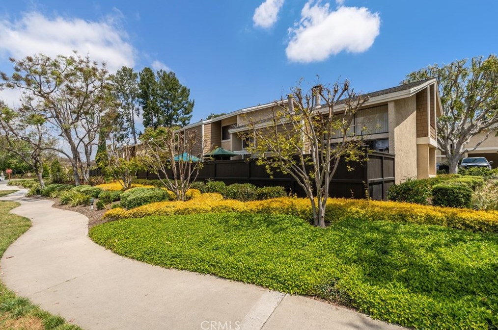 26 Lakepines, Irvine, CA 92620