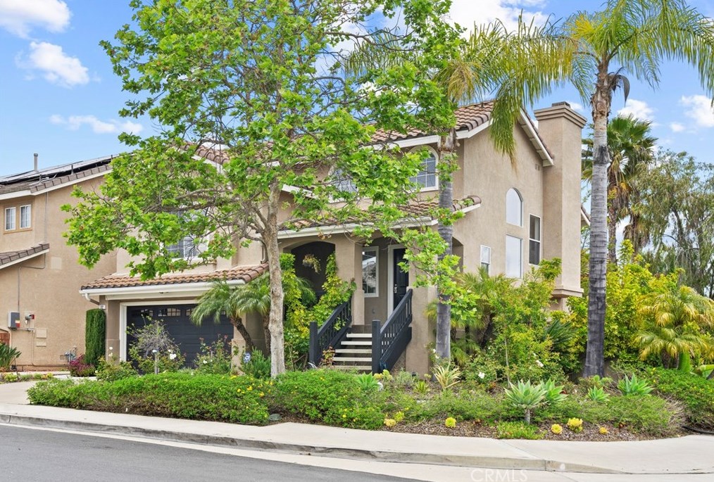 32 Deerborn Dr, Laguna Beach, CA 92656-5285