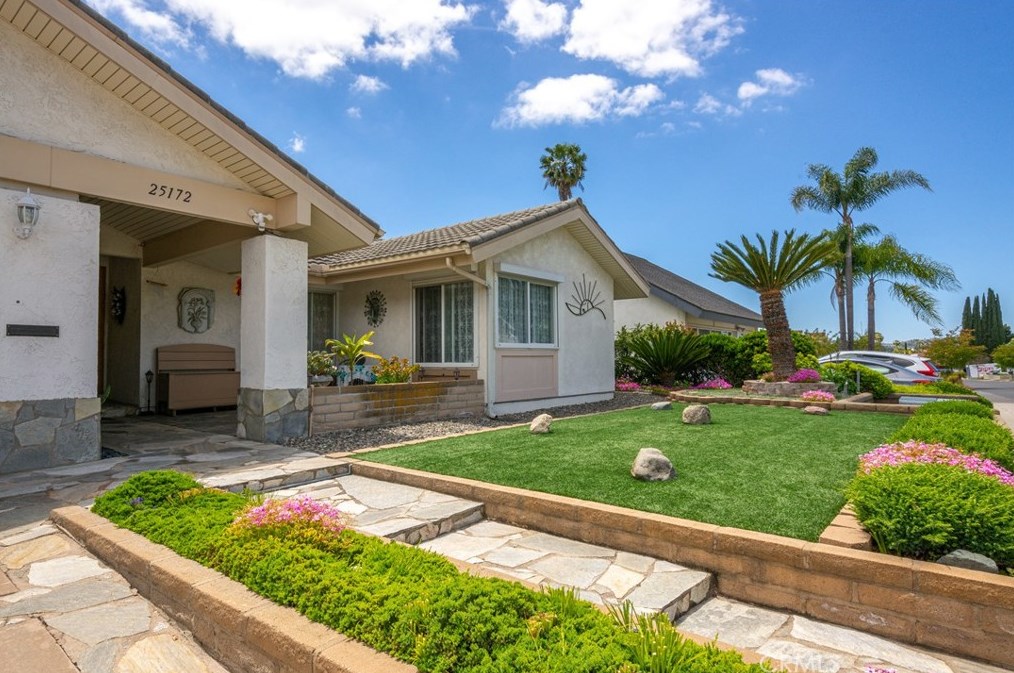 25172 Grissom Rd, Laguna Beach, CA 92653-5264