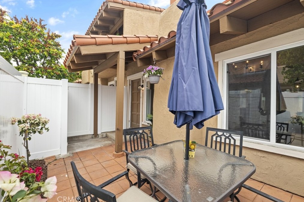 1050 Westward Ln #25, Costa Mesa, CA 92627