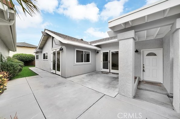 8321 Padrino Cir, Huntington Beach, CA 92646-1633